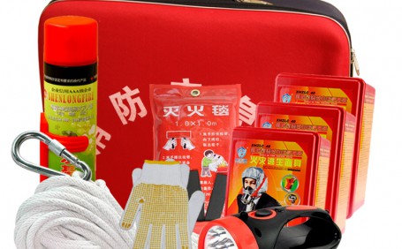 家庭應(yīng)急包應(yīng)該準(zhǔn)備哪些物品呢？